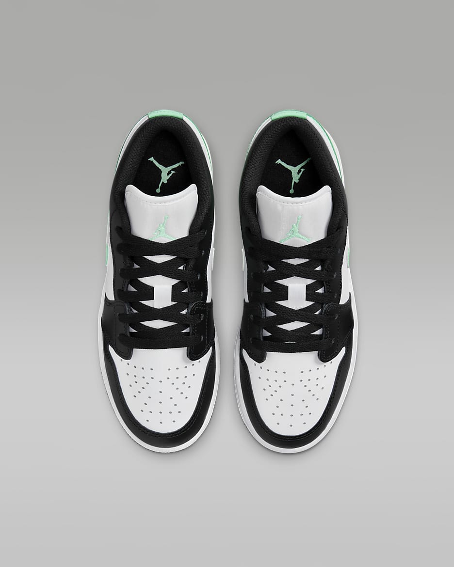 Air Jordan 1 Low Older Kids Shoes